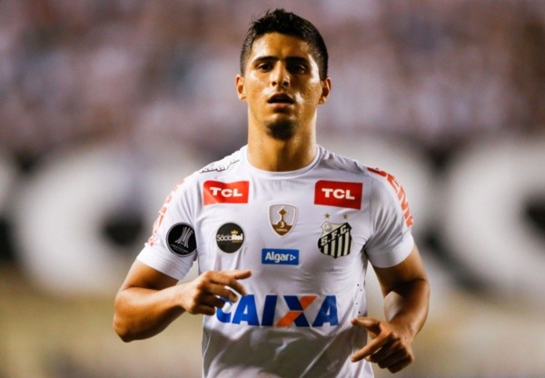Daniel Guedes em partida pelo Santos. Foto: Getty Images