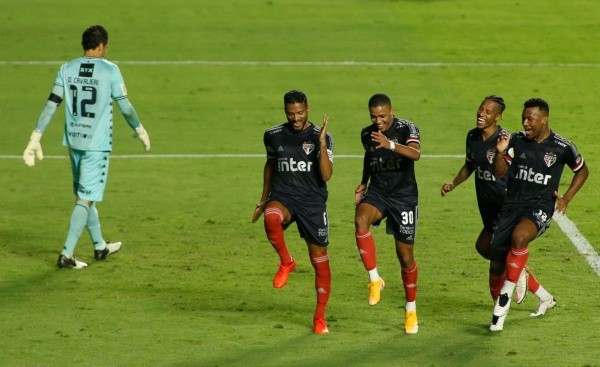 Jogadores do São Paulo comemoram gol. Foto: Getty Images