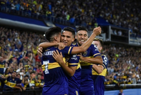 Jogadores do Boca Juniors comemoram gol. Foto: Getty Images
