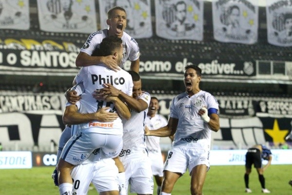 Comemoração de gol do Santos. Foto: Getty Images