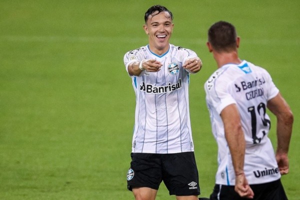 Pepê comemora gol do Grêmio. Foto: Getty Images