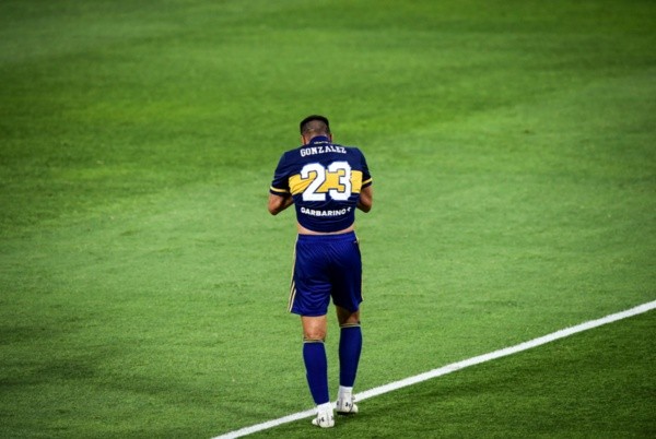 Pulpo González pela Copa Diego Armando Maradona. Foto: Getty Images