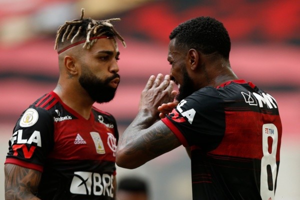 O Flamengo entra em campo com força máxima - (Getty Images)