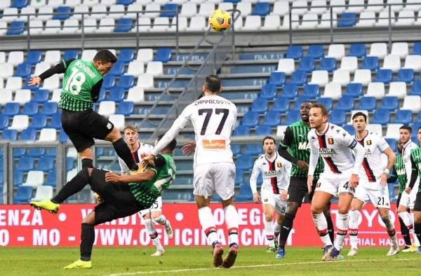 Sassuolo jogando contra o Genoa em casa