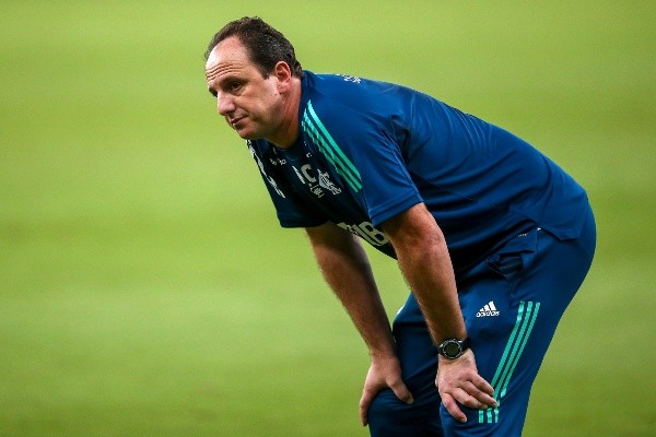 Rogério Ceni está ameaçado de demissão após maus resultados no Brasileirão (Foto: Getty Images)