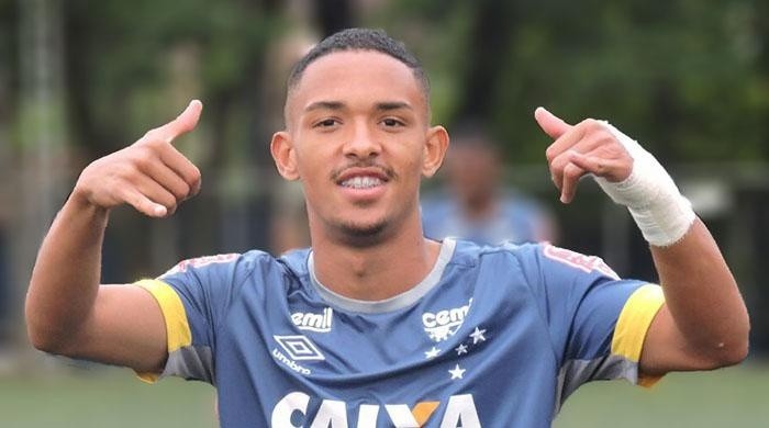 Vitinho torce pela restruturação do Cruzeiro na temporada. Foto: Divulgação/Cruzeiro
