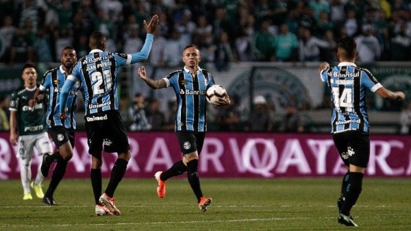 Palmeiras e Grêmio pelas quartas de final da Copa Libertadores. (Foto: Getty Images)