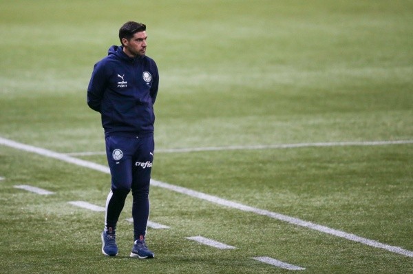 Abel Ferreira comandou time em duelo contra o Grêmio - Foto: Getty Images