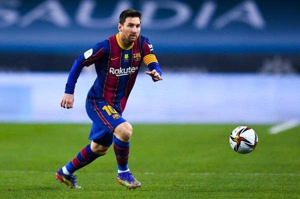 Messi terminou o jogo expulso e pode ficar fora de quatro jogos - Foto: Getty Images