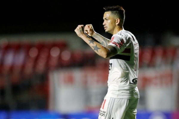 Luciano vibra após gol no Morumbi. Foto: Getty Images
