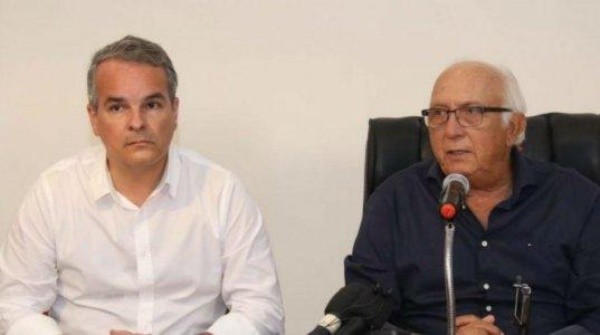 Carlos Frederico ao lado do ex-presidente Milton Bivar: Leão promete alta premiação (Foto: Divulgação/Sport)