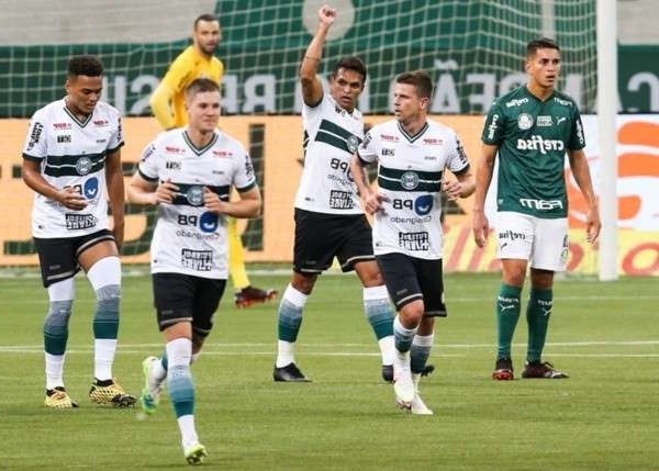 Coxa precisa da vitória para seguir na lita pela permanência. (Foto: Getty Images)