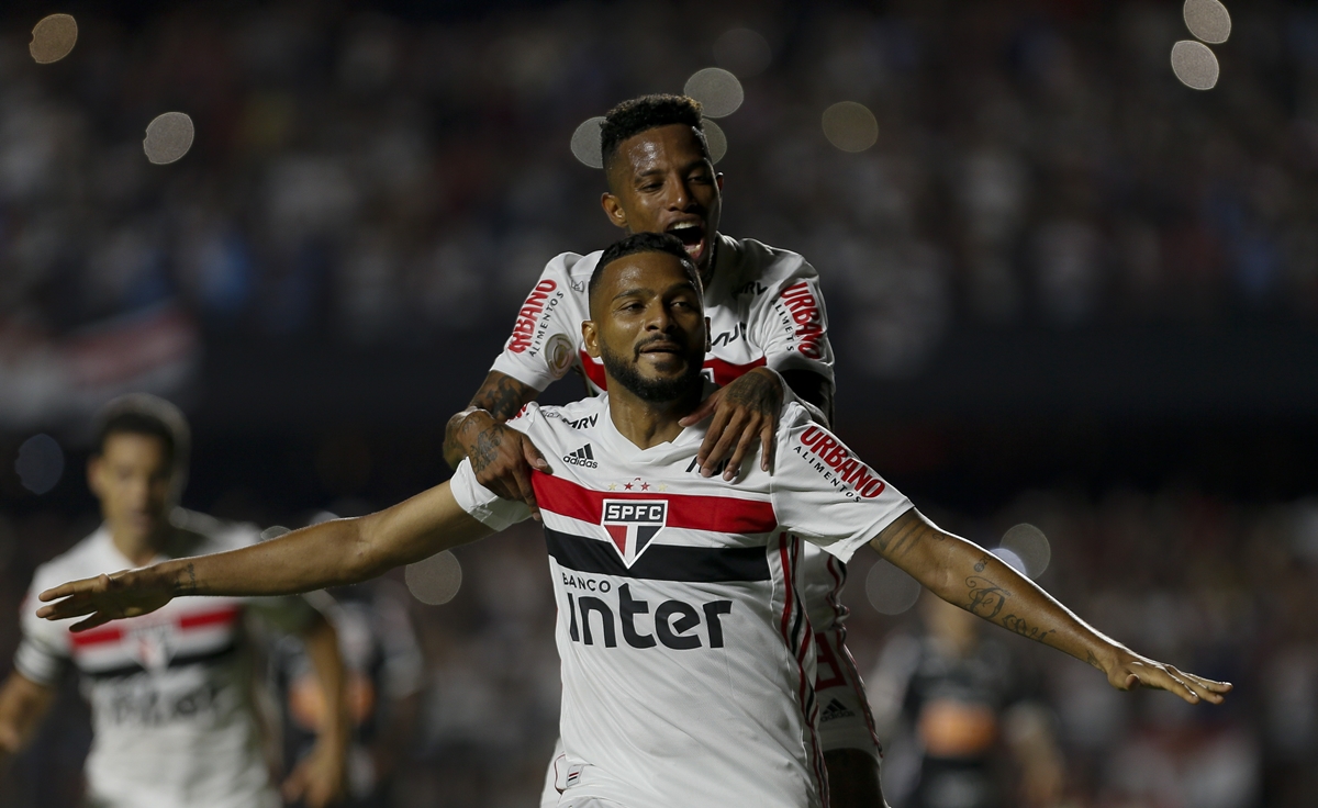 Jogadores do São Paulo celebram gol pelo Brasileirão. Foto: Getty Images