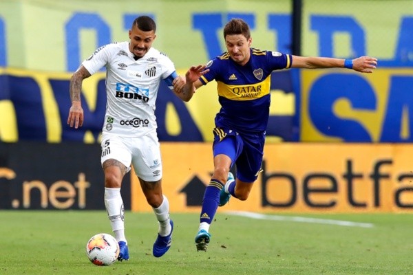 Alison, do Santos, em jogo contra o Boca Juniors. Foto: Getty Images