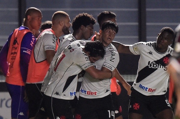 Vasco ganhou bastante moral após vitória contra Atlético-MG (Foto: Getty Images) Vasco ganhou bastante moral após vitória contra Atlético-MG (Foto: Getty Images)
