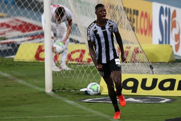 Babi comemorando gol pelo Bota — Foto: Getty Images