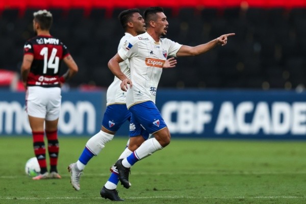 Comemoração de gol do Fortaleza contra o Flamengo. Foto: Getty Images