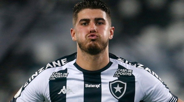 Vitor Silva joga atualmente pelo Botafogo - Foto: Getty Images