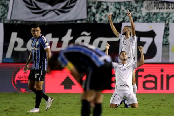 Último encontro de Grêmio x Santos foi na Libertadores. Foto: Getty Images