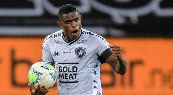 O Botafogo tenta se livrar do risco de cair para a Série B - Foto: Getty Images