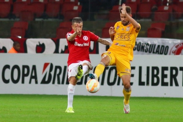Rafael Sóbis jogou a Libertadores pelo Tigres em 2015 e eliminou o Inter - Foto: Getty Images