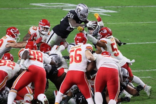 Raiders vs Chiefs. (Foto: Christian Petersen/Getty Images)