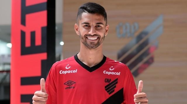 Jorginho vira opção no Ceará - Foto: Fabio Wosniak/Athletico Jorginho vira opção no Ceará - Foto: Fabio Wosniak/Athletico