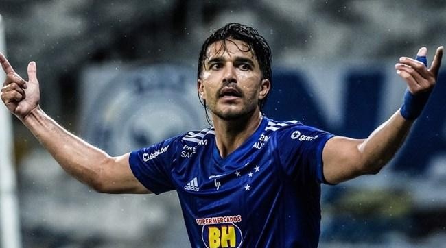 Marcelo Moreno quer voltar a desempenhar o mesmo futebol de sua primeira passagem no clube e por isso não quer deixar o Cruzeiro. Foto: Gustavo Aleixó