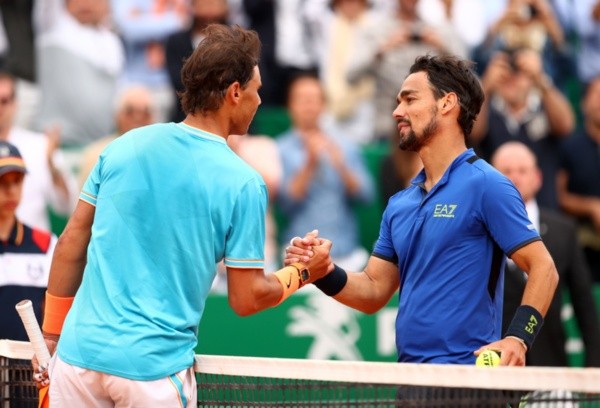 Nadal e Fognini se cumprimentam. Foto: Getty Images Nadal e Fognini se cumprimentam. Foto: Getty Images