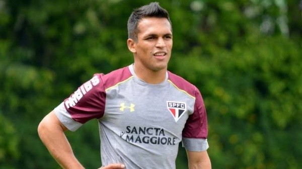 Robson passou pelo São Paulo antes de se transferir para o Coritiba, onde marcou 13 gols em 2020 (Foto: Érico Leonan/ saopaulofc.net)