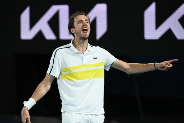 Medvedev comemora vitória no Australian Open. Foto: Getty Images