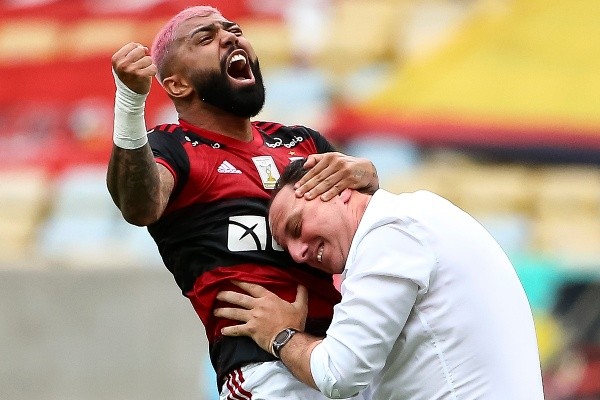 Empecilho para retorno de JJ é a boa relação de Rogério Ceni com o elenco rubro-negro (Foto: Buda Mendes/Getty Images BRASIL)