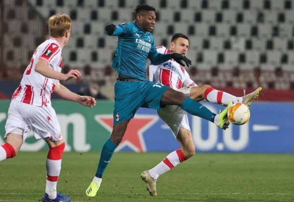 Milan x Estrela Vermelha