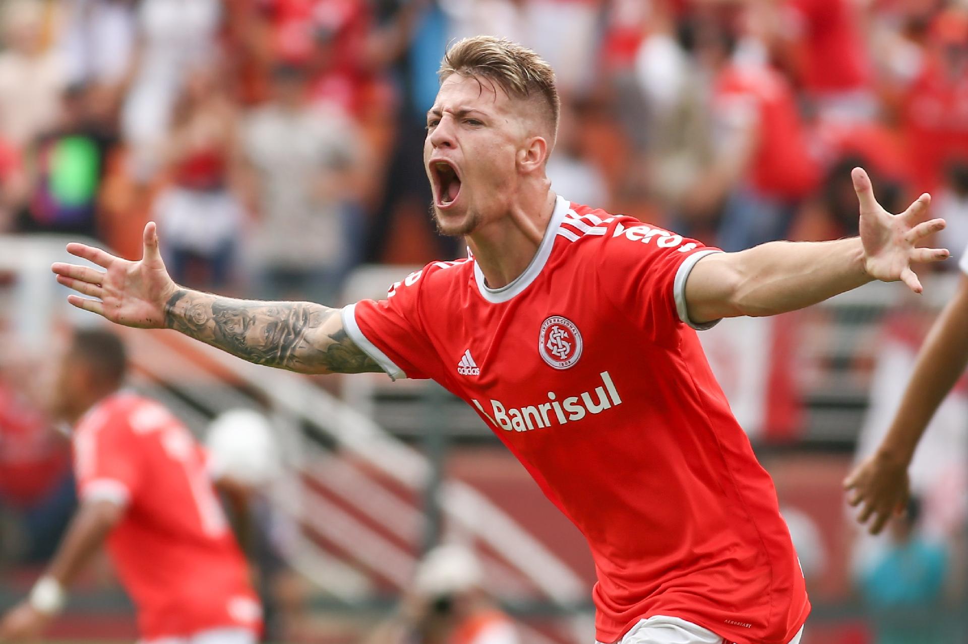 Guilherme Pato: oportunidade após empréstimo junto a Ponte Preta (Foto: Ricardo Duarte/Internacional) Guilherme Pato: oportunidade após empréstimo junto a Ponte Preta (Foto: Ricardo Duarte/Internacional)