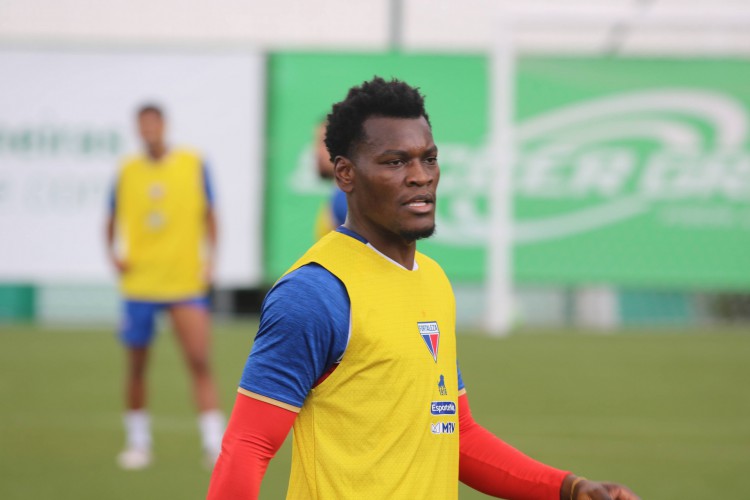 Paulão ainda não chegou a acordo com Fortaleza e interessa ao Bahia (Foto: Bruno Oliveira/Fortaleza EC)