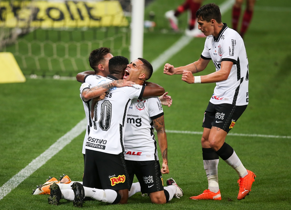 Jogadores do Corinthians comemoram gol. Foto: Getty Images