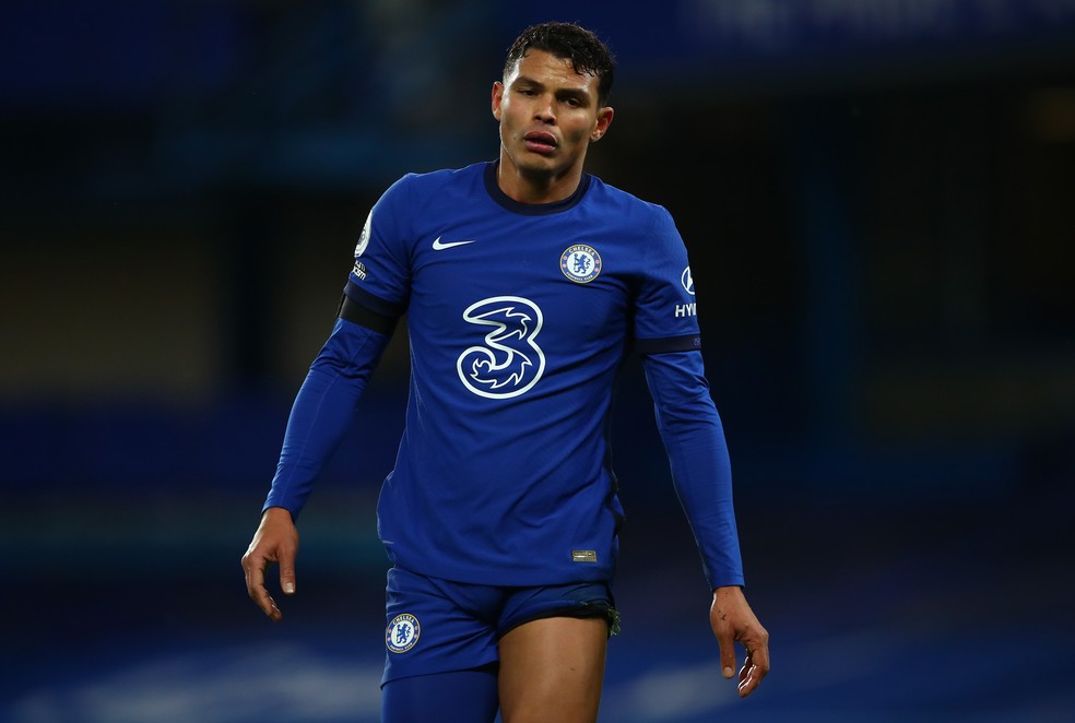 Thiago Silva em campo pela Chelsea na Campeonato Inglês. (Foto: Getty Images) Thiago Silva em campo pela Chelsea na Campeonato Inglês. (Foto: Getty Images)