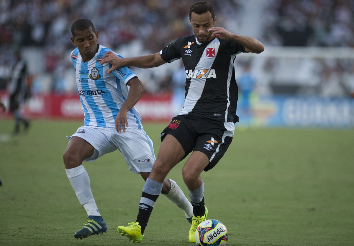 Macaé em partida contra o Vasco. Foto: AGIF