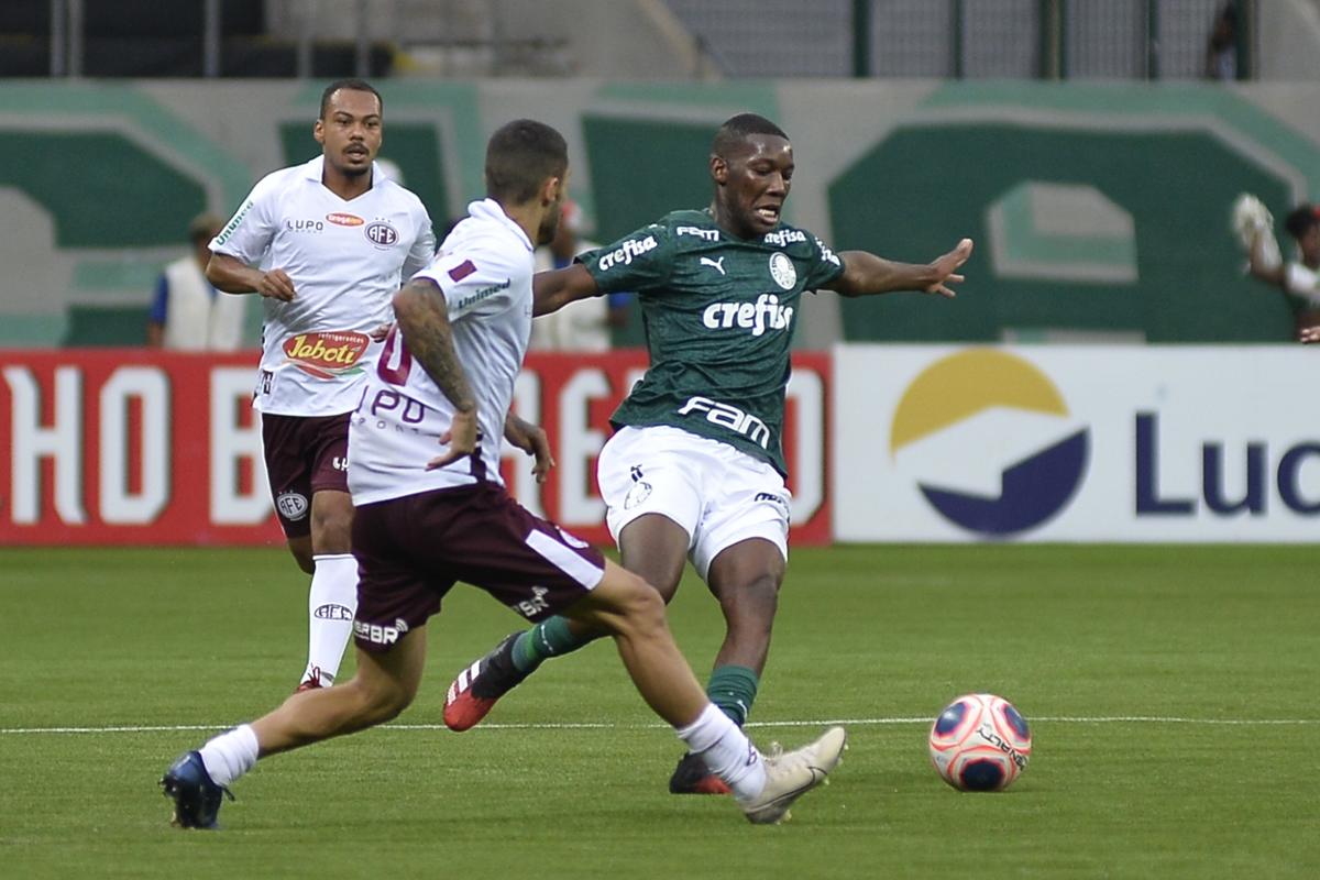 Disputa entre Palmeiras x Ferroviária pelo Paulistão. Foto: AGIF
