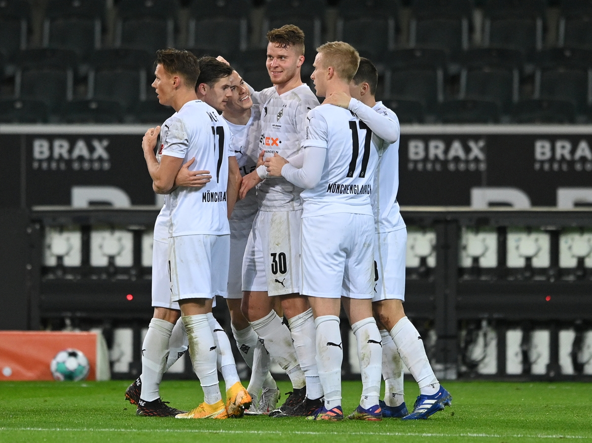Jogadores do Monchengladbach durante comemoração. Foto: Getty Images