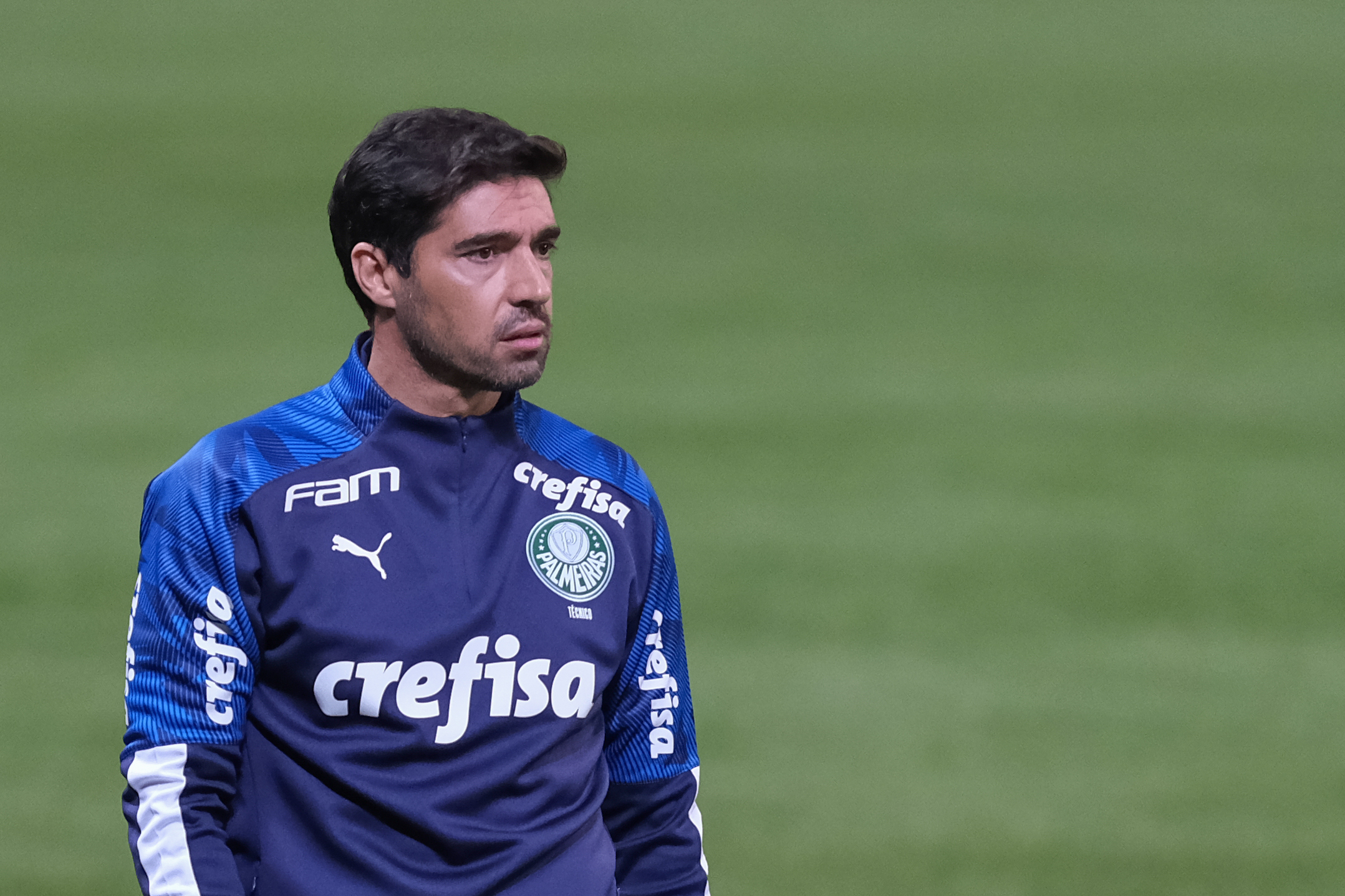 Abel não pediu meia ao Palmeiras e a expectativa é que Veiga continue no comando em 2021 (Foto: Marcello Zambrana/AGIF)