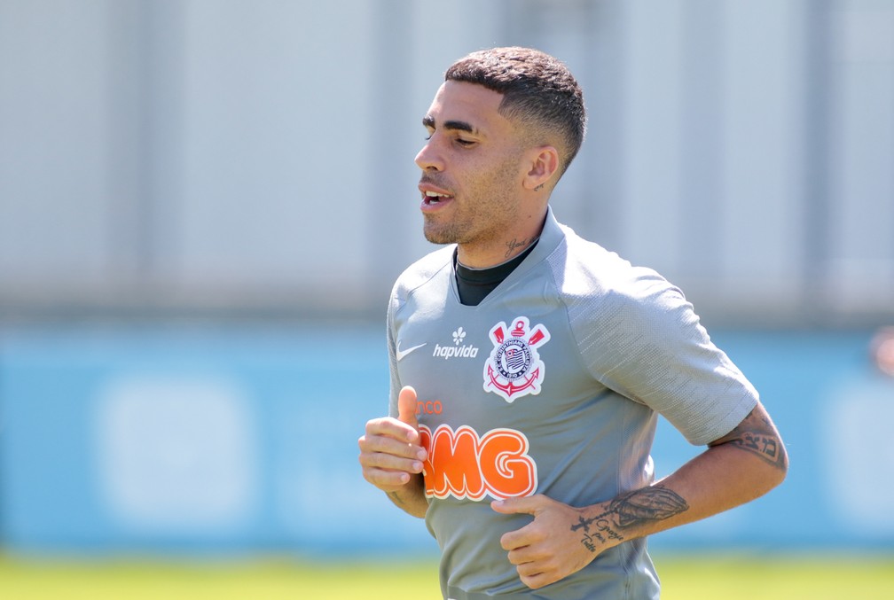 Gabriel interessa ao Atlético-MG, mas oficialmente o Timão nega consultas pelo volante (Foto: Rodrigo Coca/Ag.Corinthians)