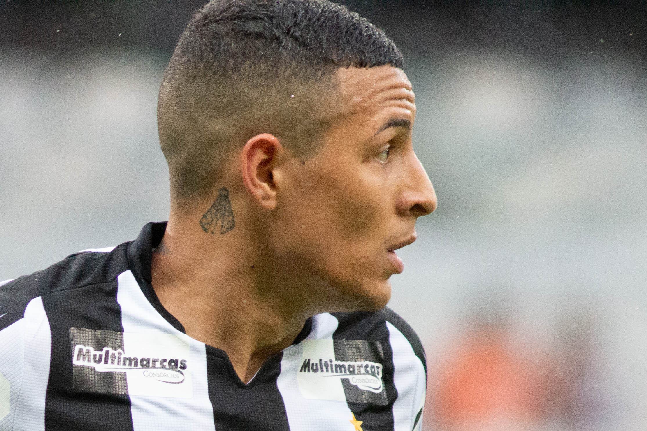 Arana: bem visto por Sampaoli (Foto: Fernando Moreno/AGIF)