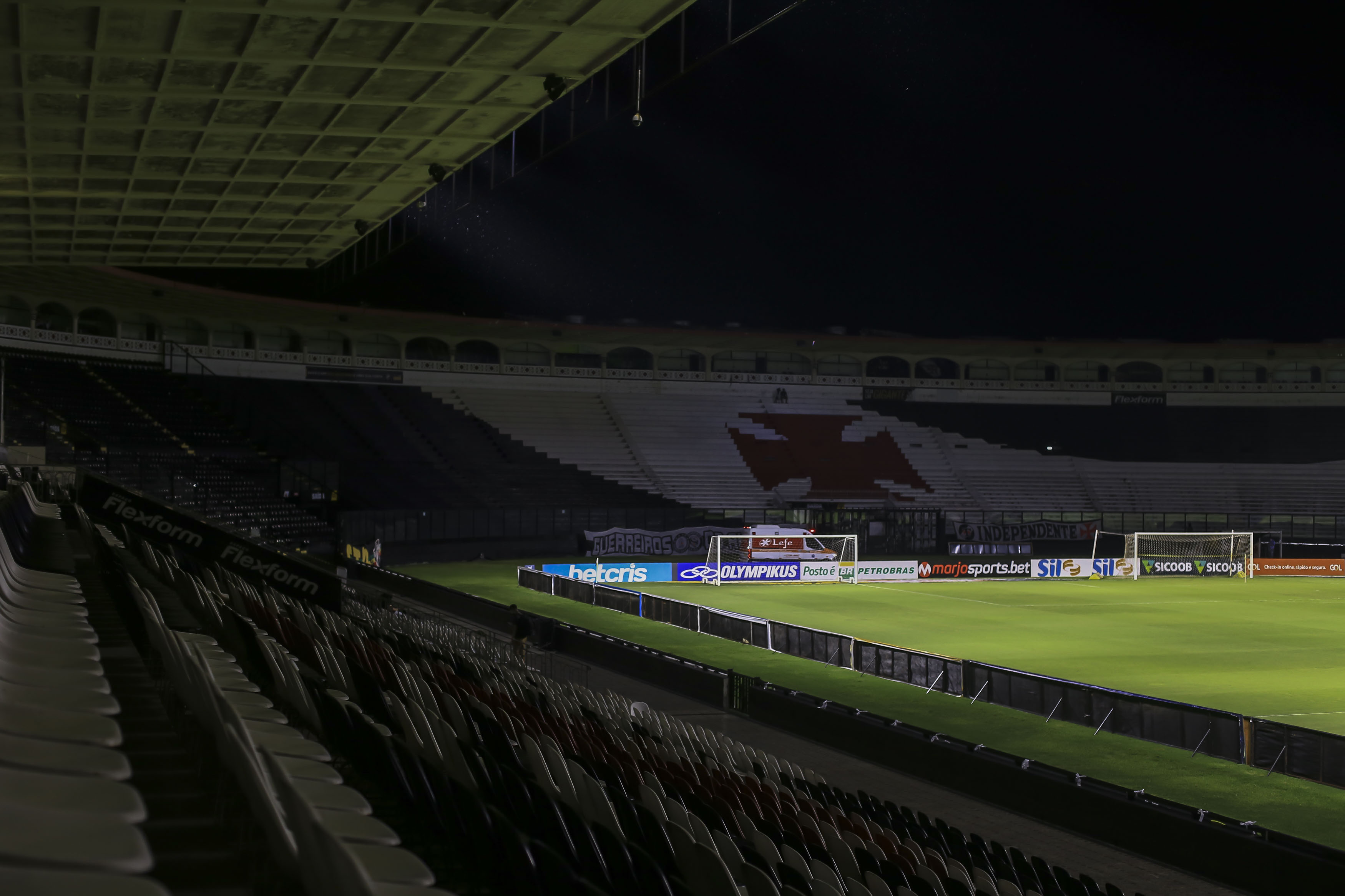 Ponte Preta x Santos ia ser disputado no estádio do Vasco, em São Januário. (Foto: Getty Images)