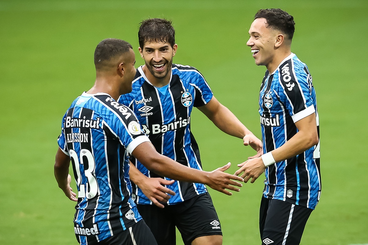 Comemoração de gol do Grêmio. Foto: AGIF