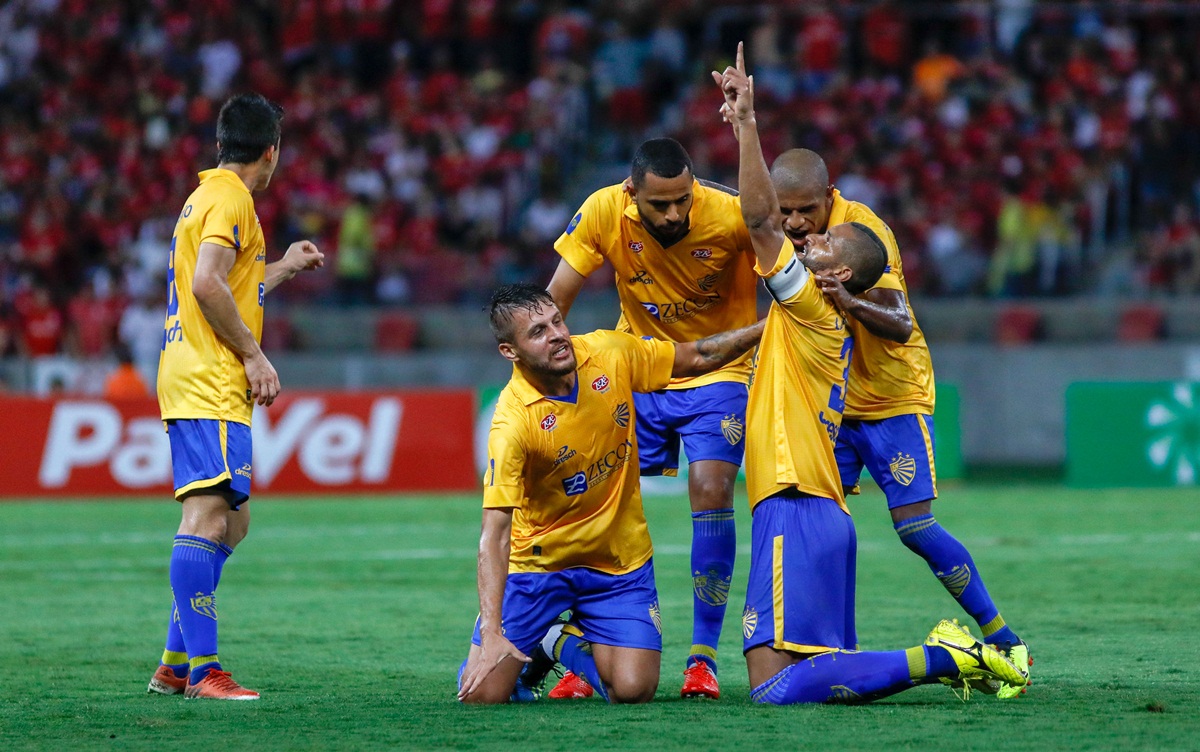 Comemoração de gol do Pelotas. Foto: AGIF