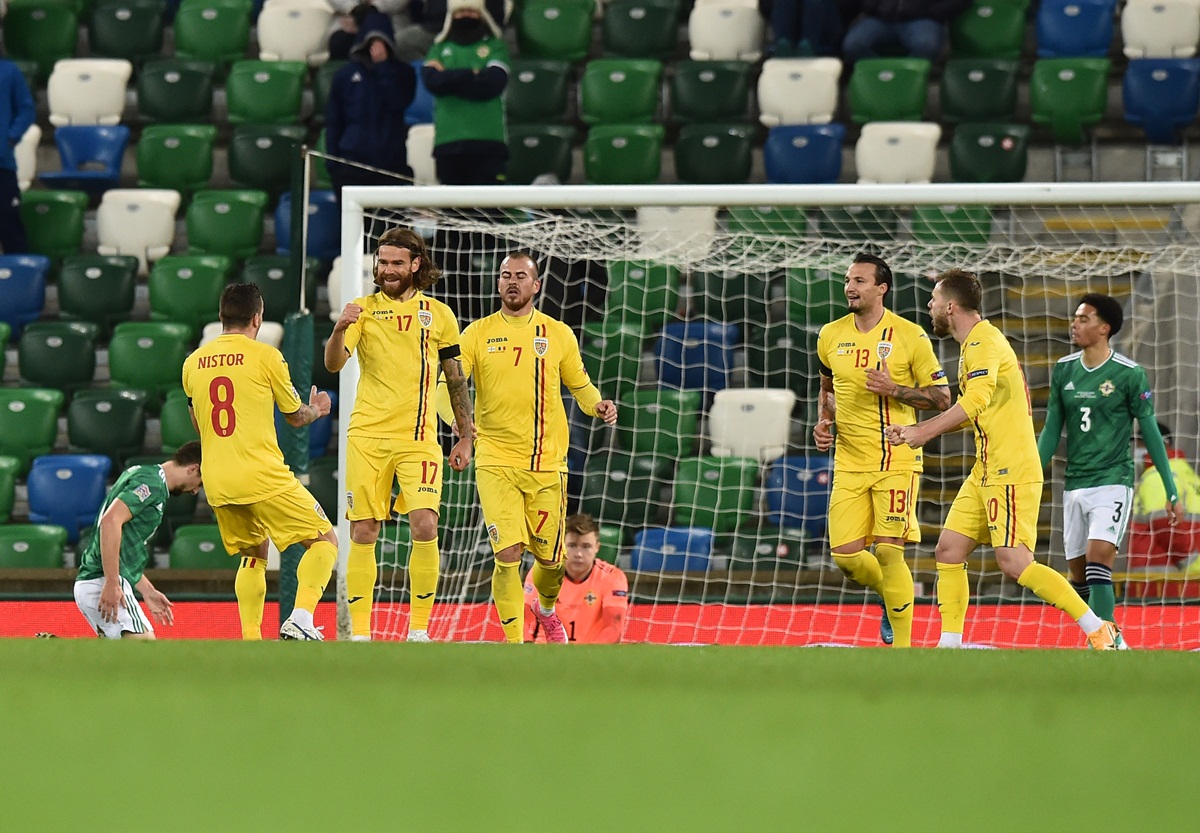 Jogadores da Romênia em comemoração. Foto: Getty Images