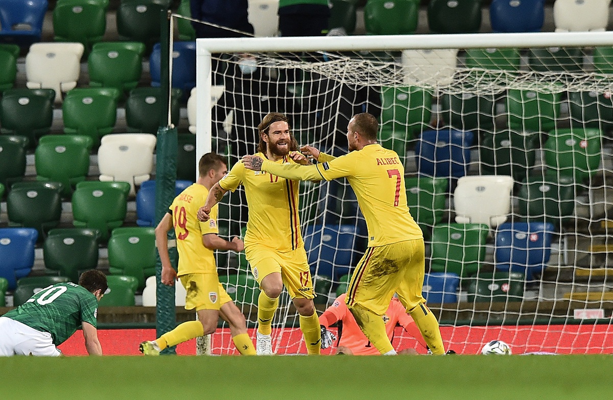 Comemoração de gol da Romênia. Foto: Getty Images