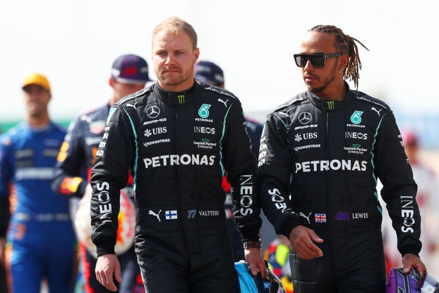 Bottas e Hamilton no GP do Bahrein. (Foto: Getty Images)