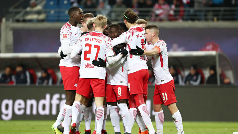 RB Leipzig em campo pela Bundesliga. (Foto: Getty Images)